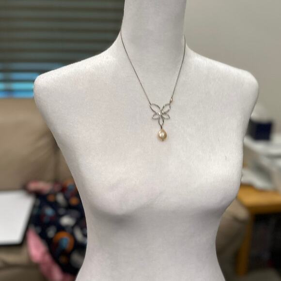 💜Silver and freshwater pearl lotus necklace 2 for $20 - Picture 11 of 11